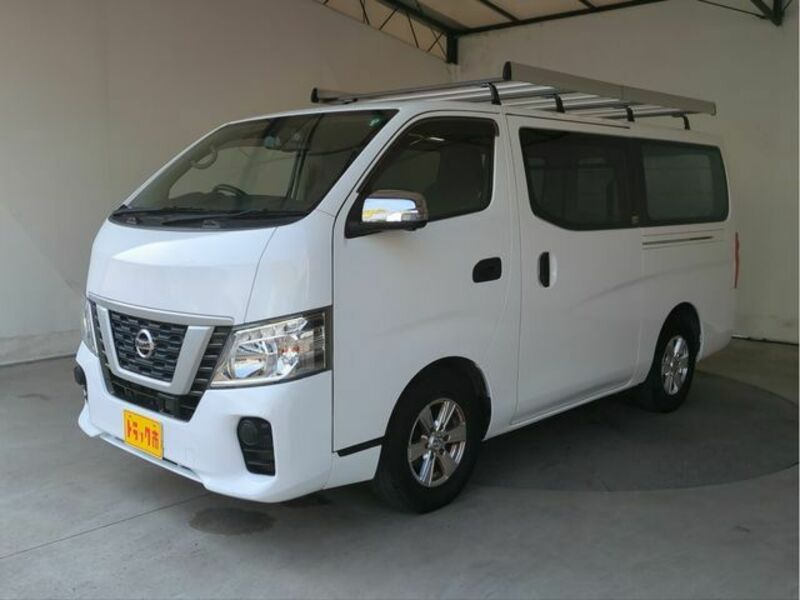 NV350 CARAVAN-0