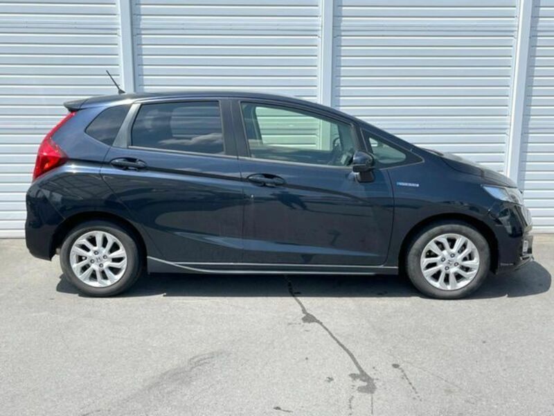 FIT HYBRID
