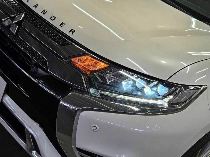 OUTLANDER PHEV