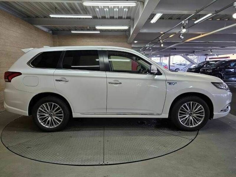 OUTLANDER PHEV