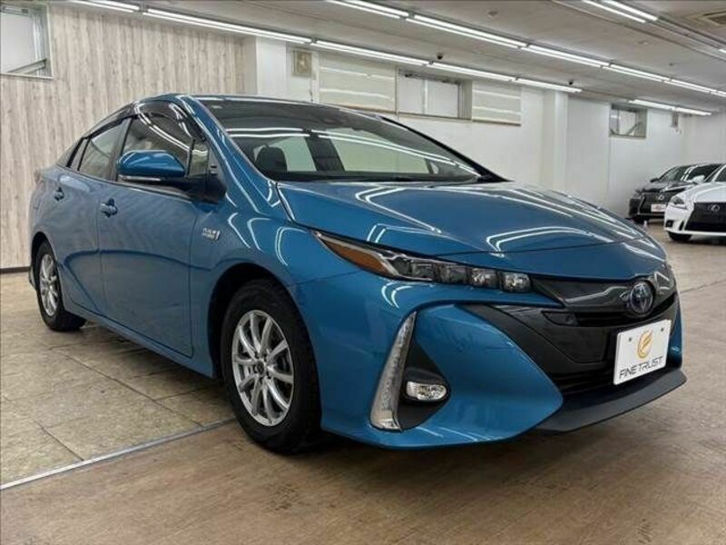 PRIUS PHV