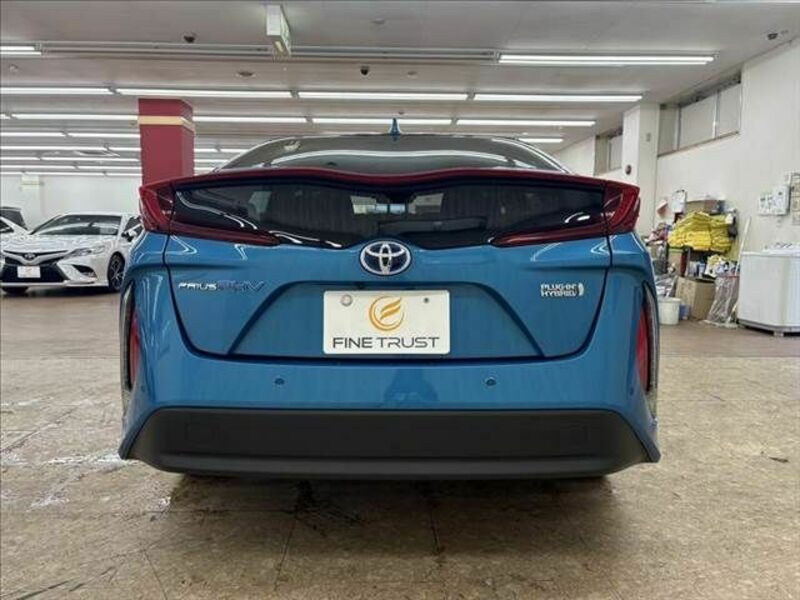 PRIUS PHV