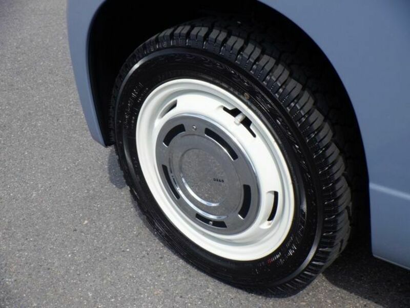 N-VAN