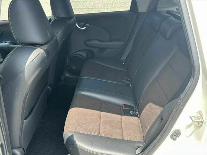 FIT SHUTTLE