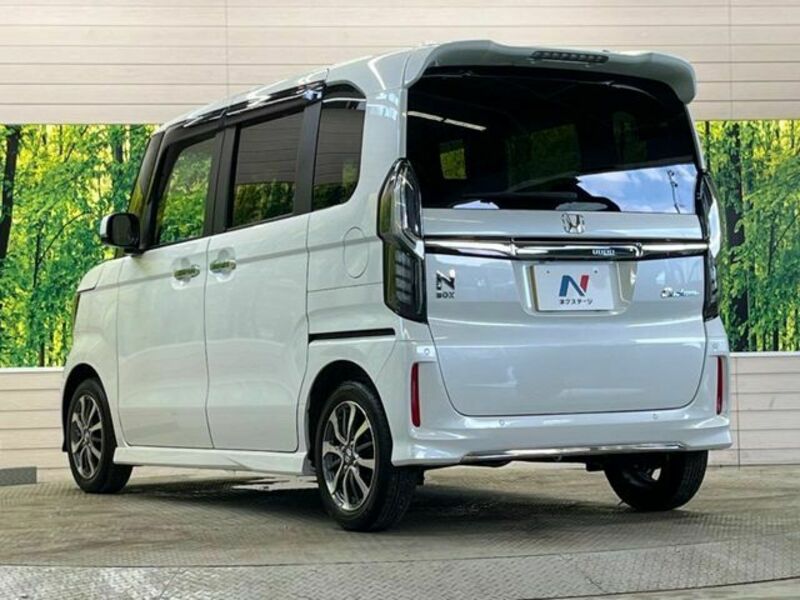 N BOX CUSTOM