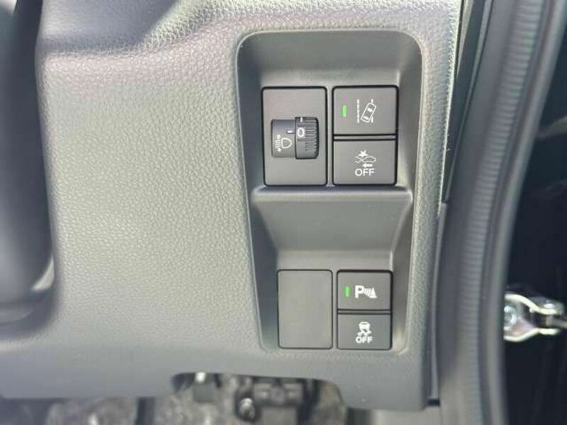 N-VAN