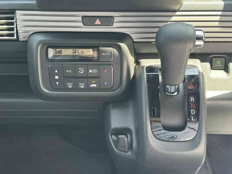 N-VAN