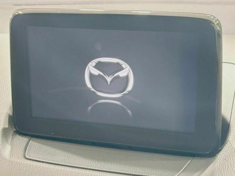MAZDA2