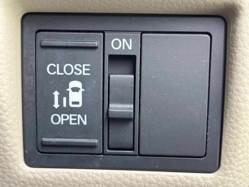 N BOX