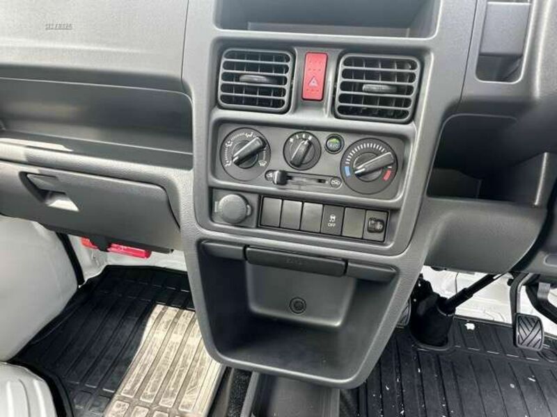 MINICAB TRUCK