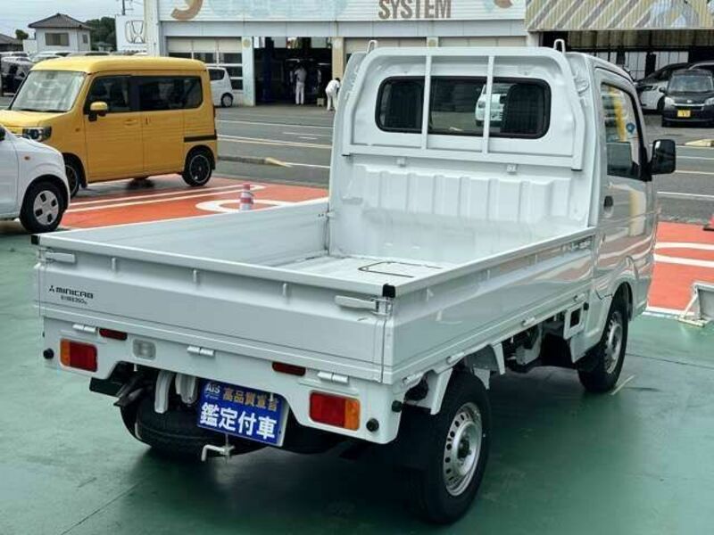 MINICAB TRUCK