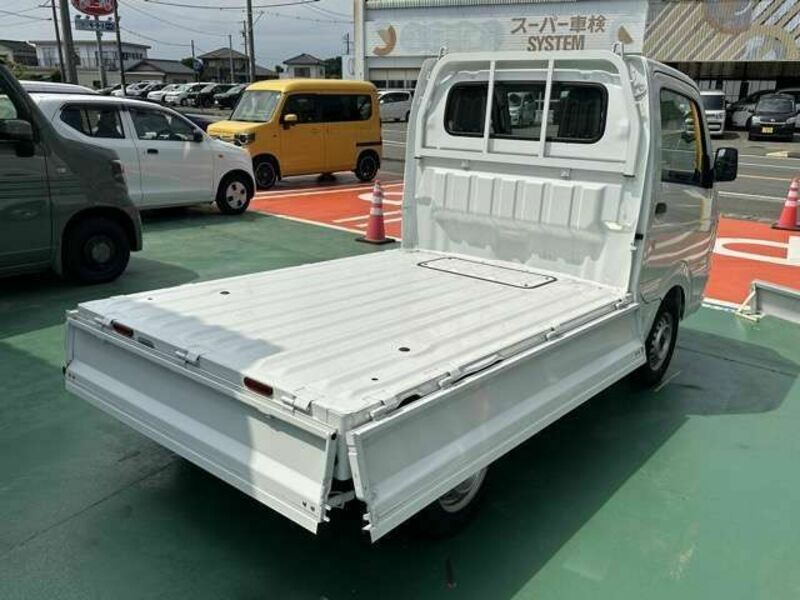 MINICAB TRUCK