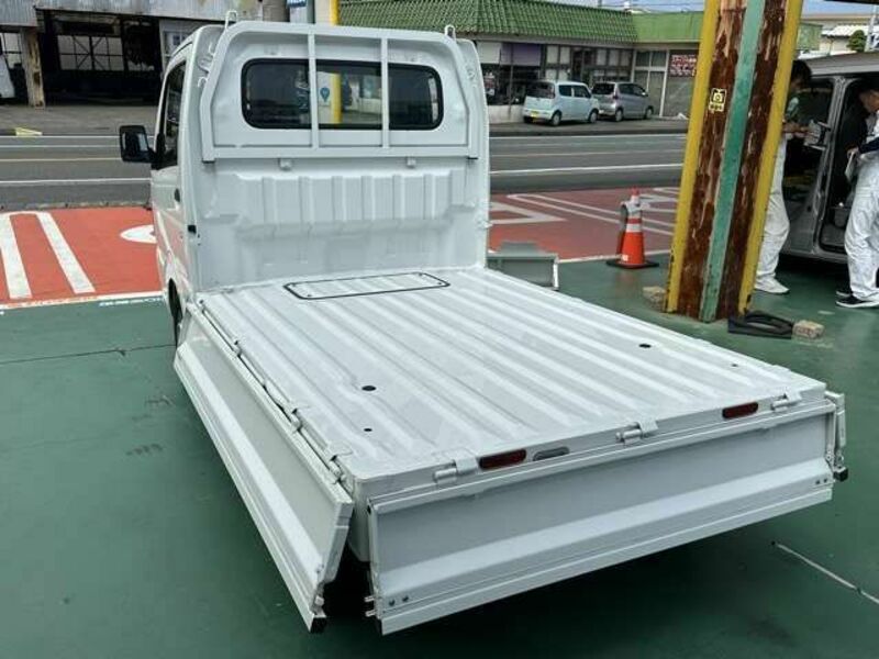 MINICAB TRUCK