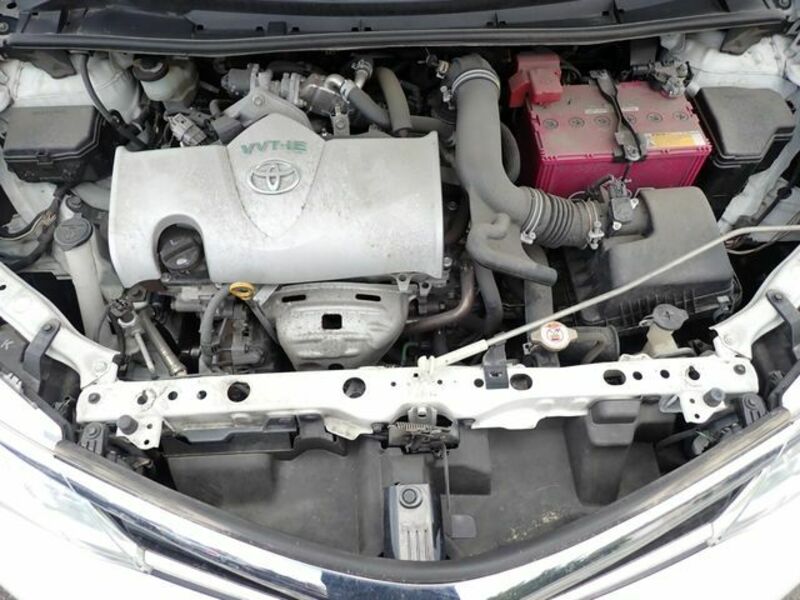 COROLLA AXIO