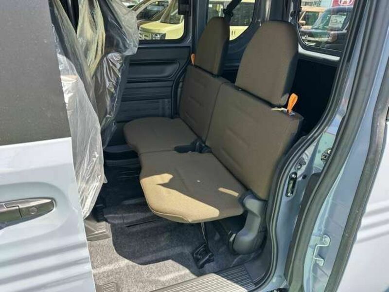N-VAN