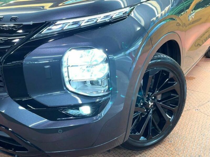 OUTLANDER PHEV