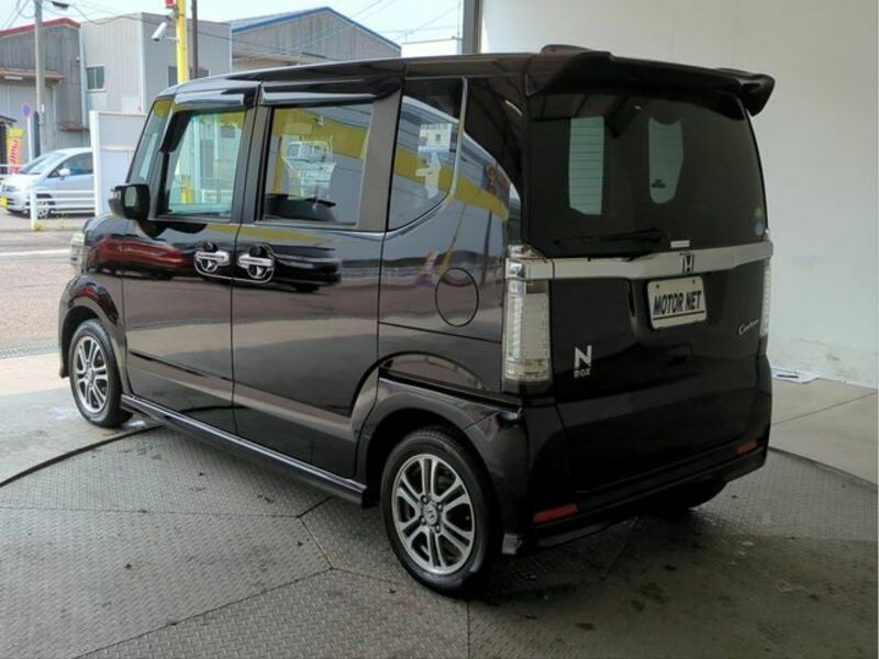 N BOX CUSTOM