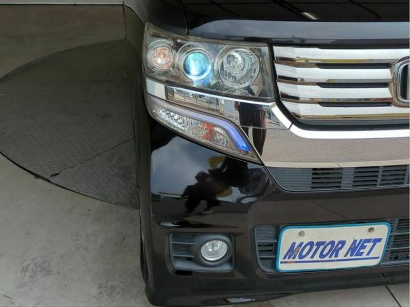 N BOX CUSTOM