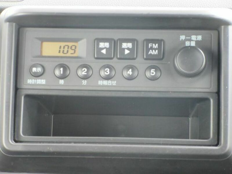 N-VAN