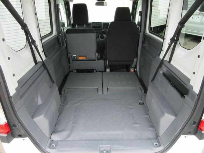 N-VAN