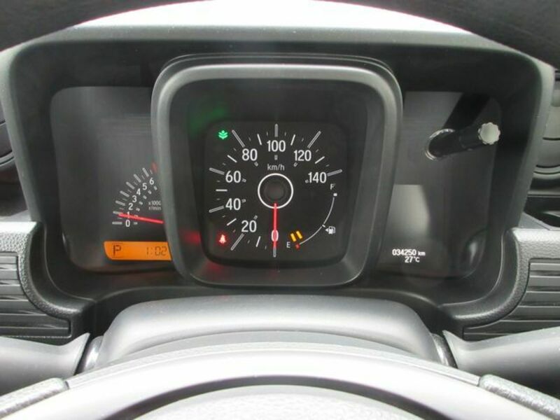 N-VAN