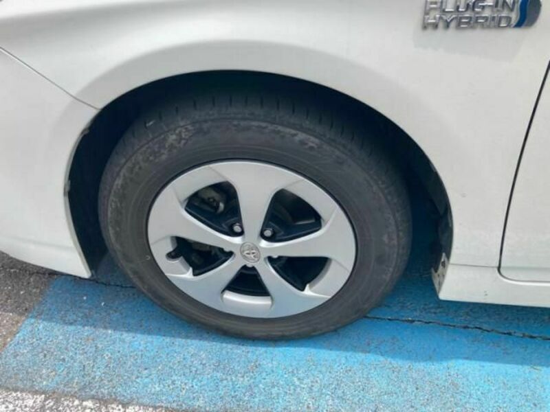 PRIUS PHV