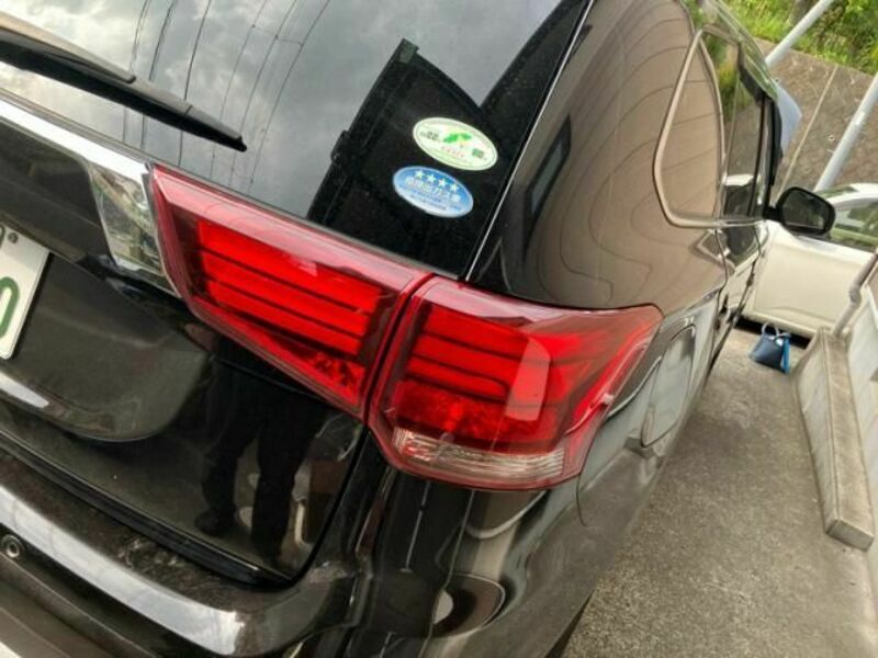 OUTLANDER PHEV