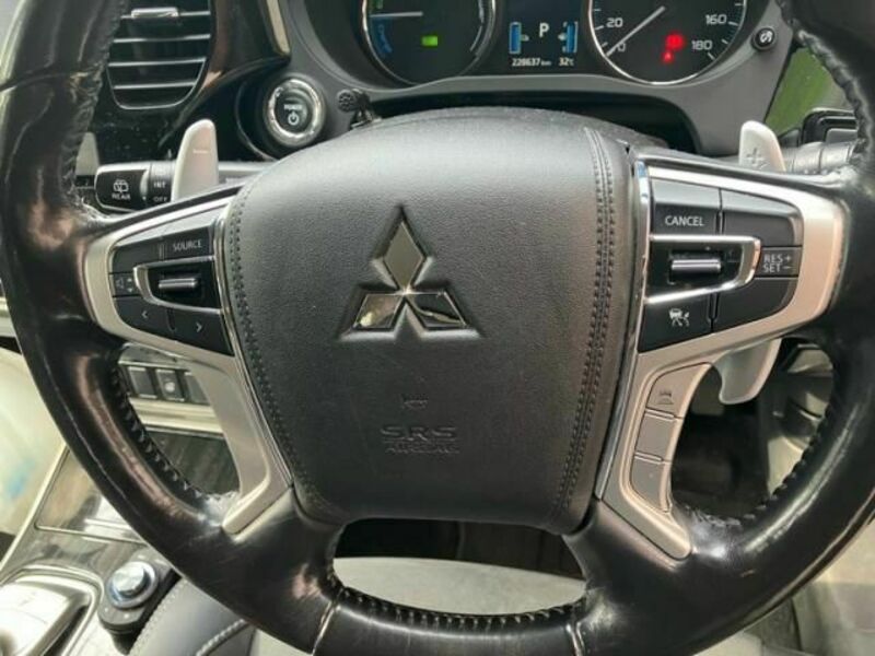 OUTLANDER PHEV