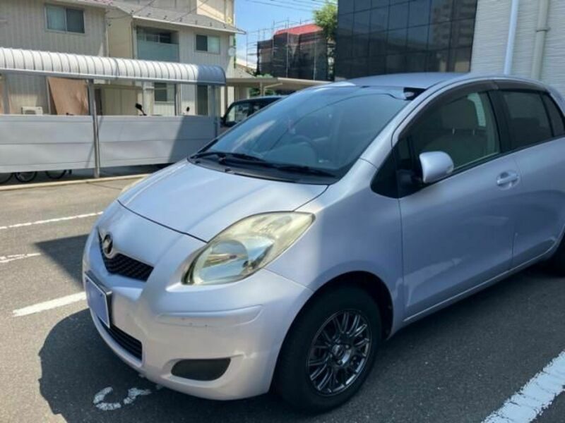 TOYOTA VITZ