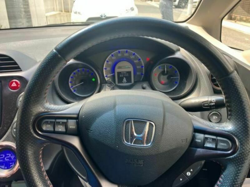 FIT HYBRID