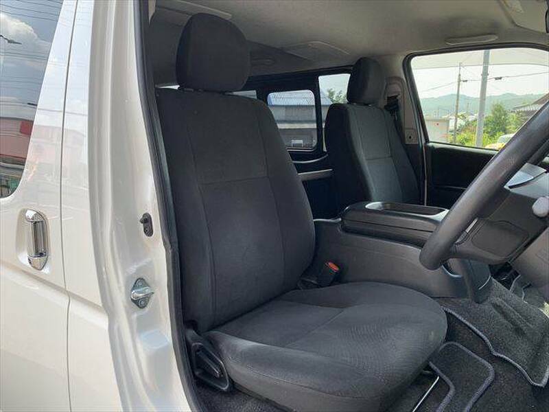 HIACE VAN