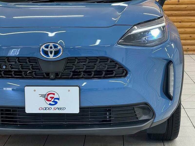 YARIS CROSS