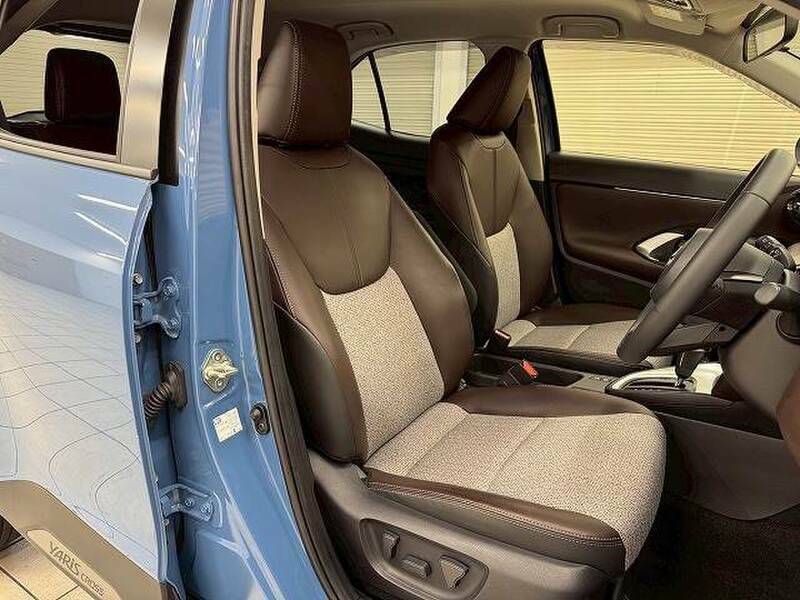 YARIS CROSS