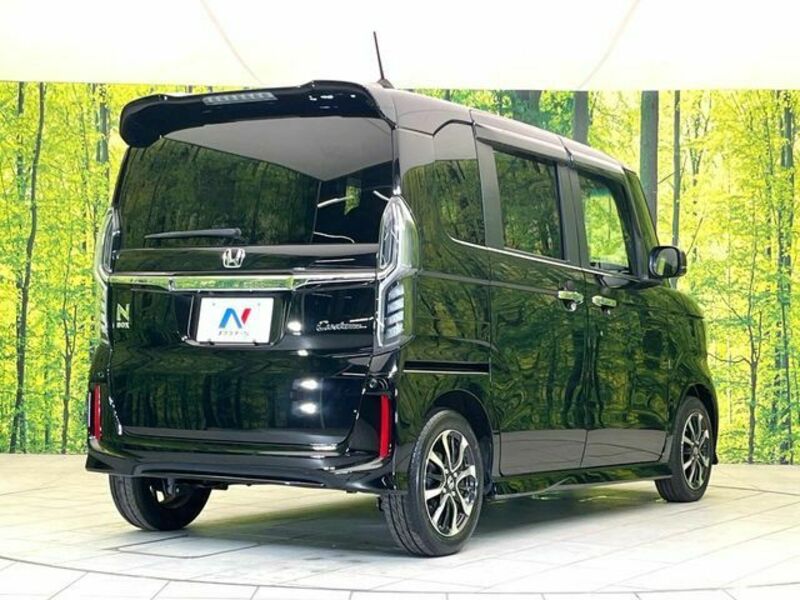 N BOX CUSTOM