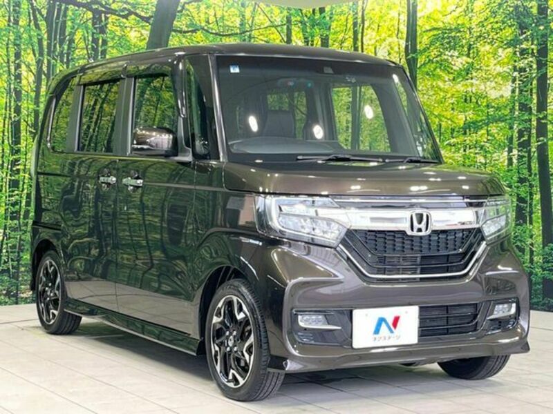 N BOX CUSTOM
