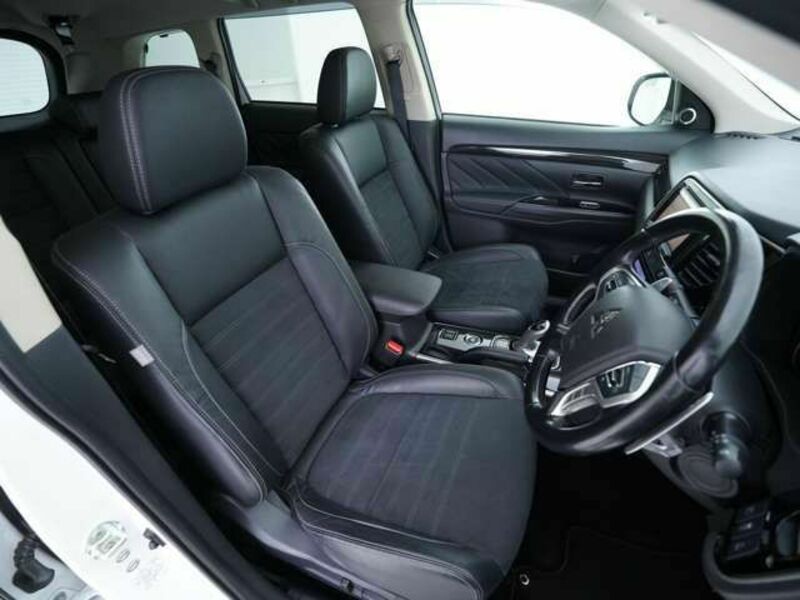OUTLANDER PHEV