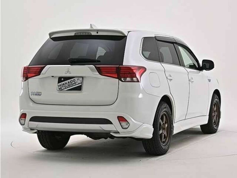 OUTLANDER PHEV