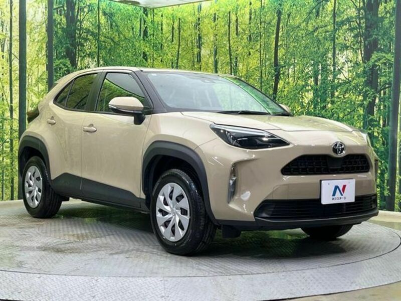 YARIS CROSS