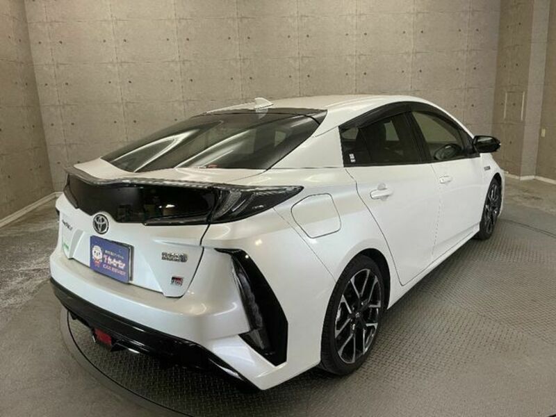 PRIUS PHV