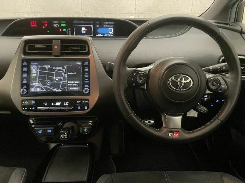 PRIUS PHV