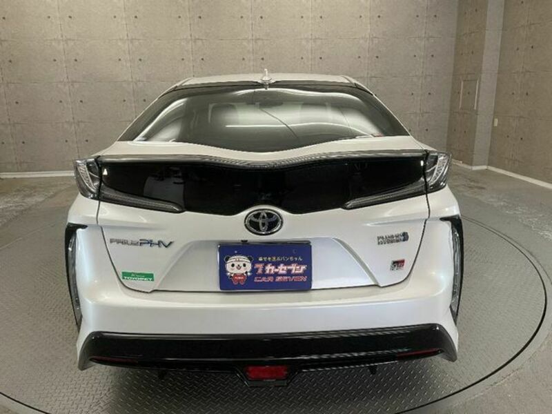 PRIUS PHV