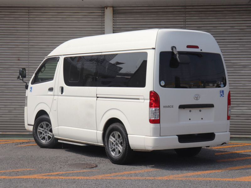 HIACE VAN