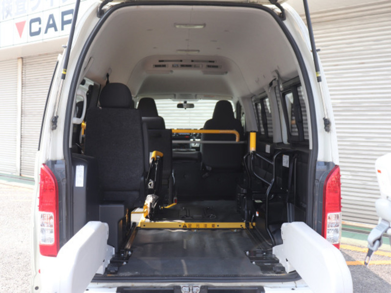 HIACE VAN