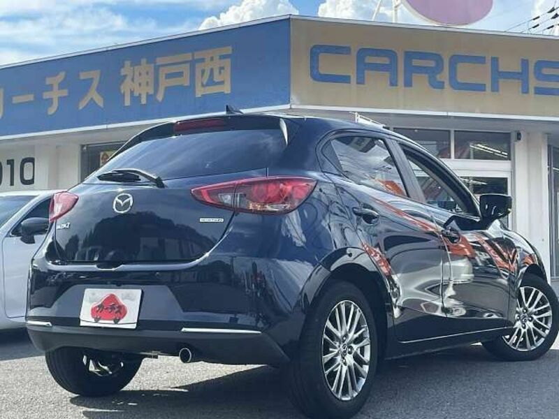 MAZDA2