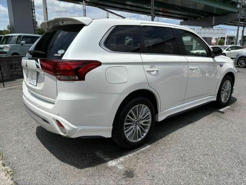 OUTLANDER PHEV