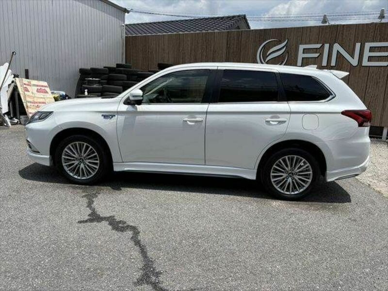 OUTLANDER PHEV