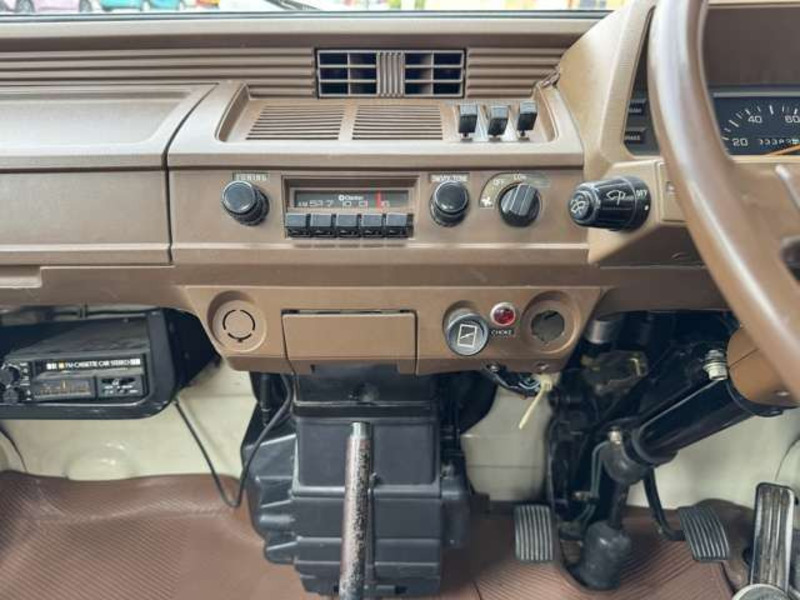 MINICAB TRUCK