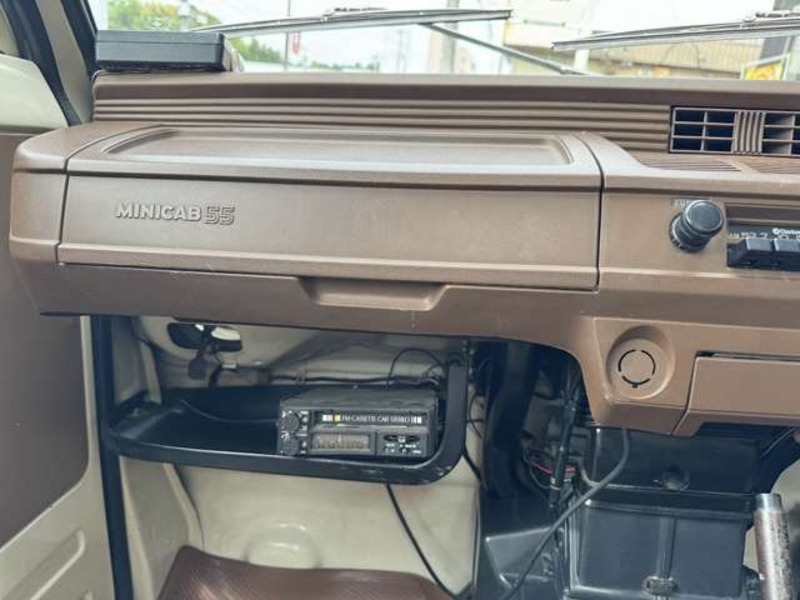 MINICAB TRUCK