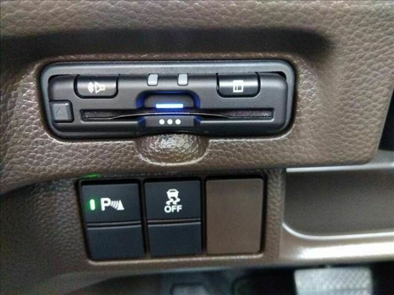 N BOX