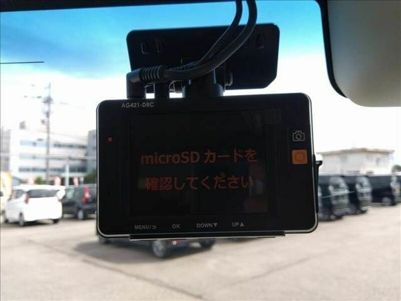N BOX